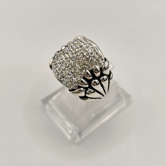 White Austrian Crystal Ring in Sterling Silver Size 7 - Picture 2 of 7